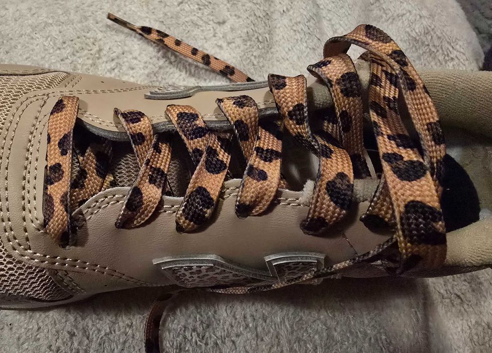 Sznurówki panterki 145 cm. Nowe