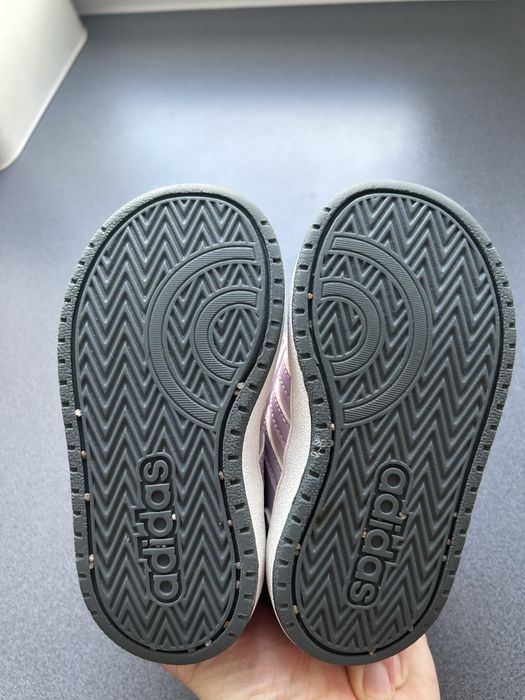 Buty adidas za kostkę rozmiar 23