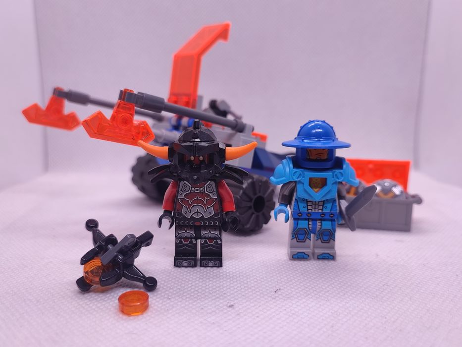 LEGO® 70310 Nexo Knights - Pojazd bojowy Knighton