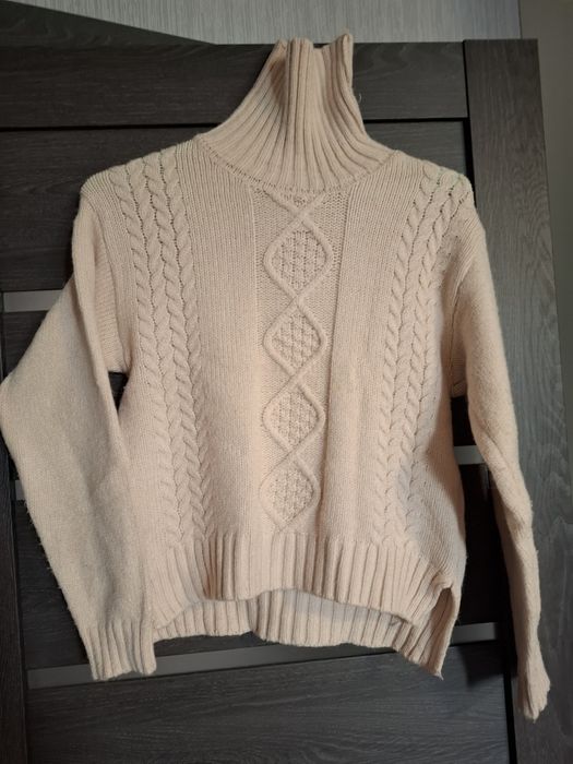 Продаю светер б/у