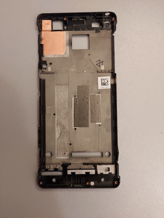 Ramka ekranu Sony Xperia XA