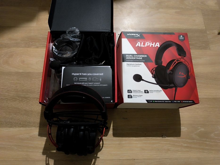 Наушники HyperX Cloud Alpha.