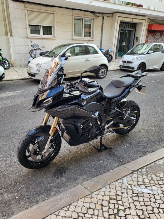 Bmw S1000 XR  triple black  pack carbon 2023    22000 klm