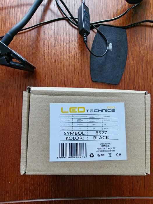 2x Lampka na biurko/nocne. Na USB, 3 barwy światła