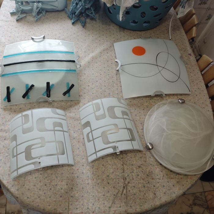 Candeeiros de teto cada 15€