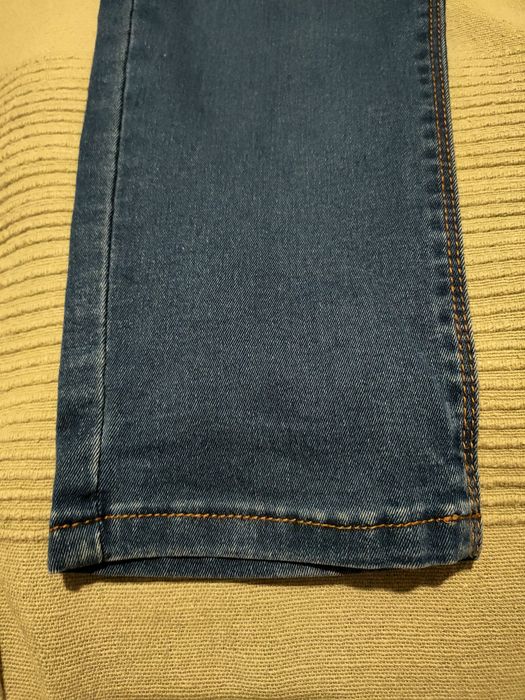 Dżinsy Bershka rozm 42-44