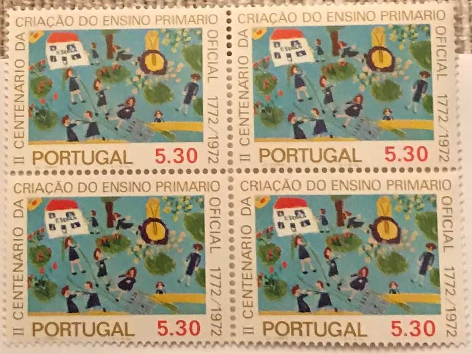 Quadra de selos novos de 5$30-2. Cent. do Ensino Primário Oficial-1973