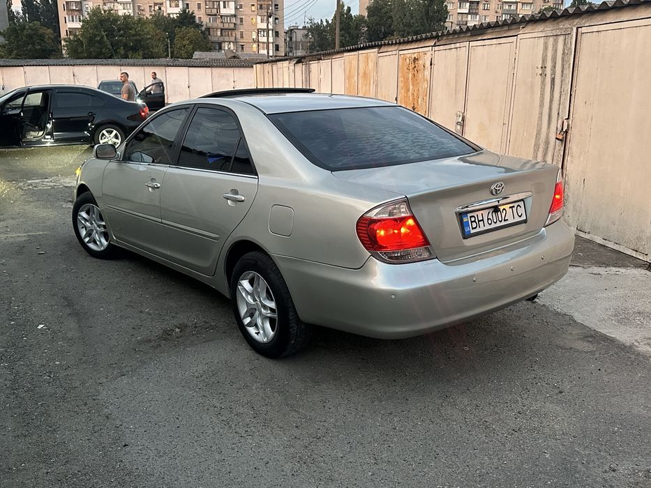 Продам Toyota Camry