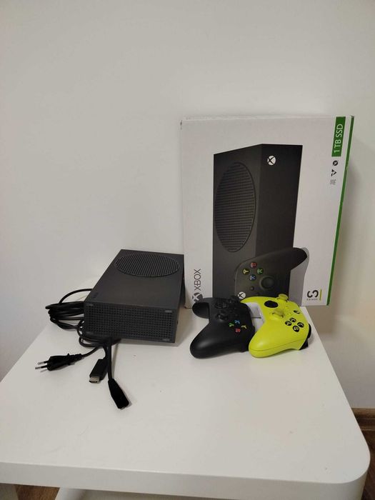 Konsola Xbox series S Black carbun 1 TSSD z dwoma padami