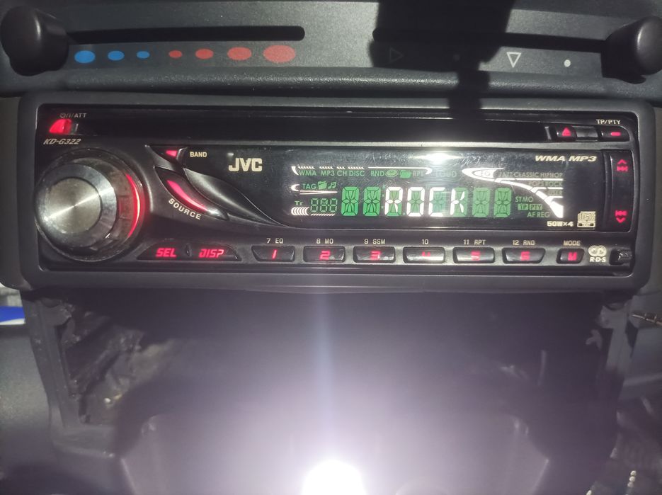 Radio JVC com CD