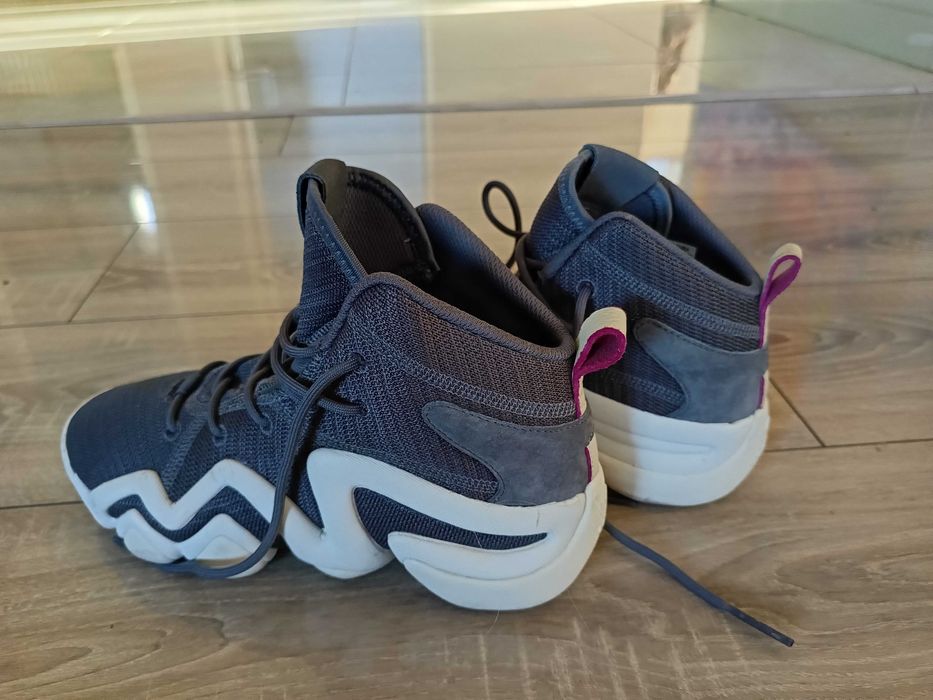 Sneakersy ADIDAS stan idealny.