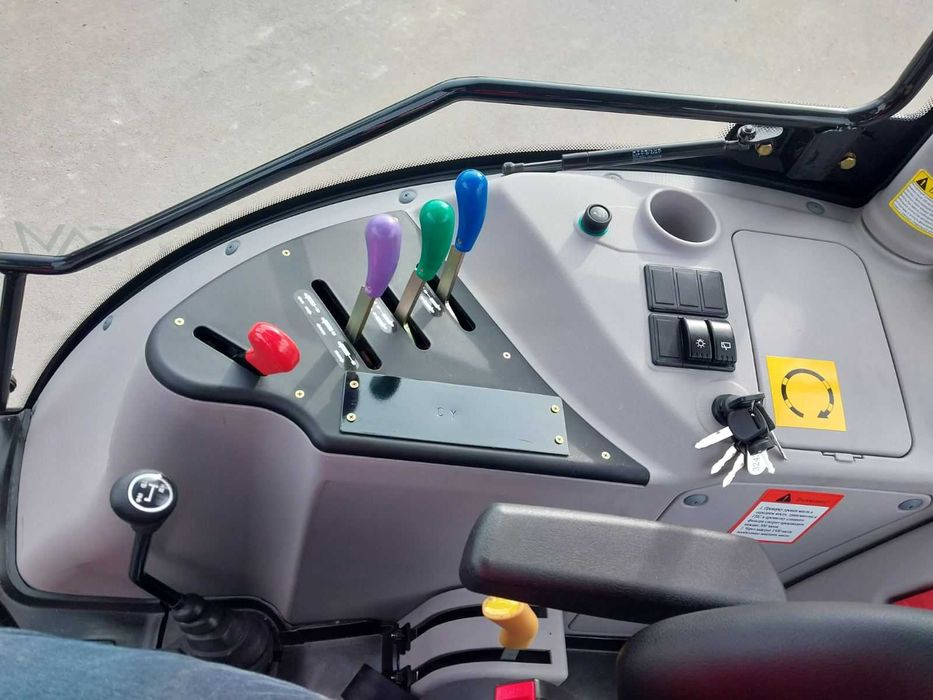 Трактор ЮТО (YTO) NLY 1054-S (105-115 к.с.) + Автопілот FJDynamics АТ2