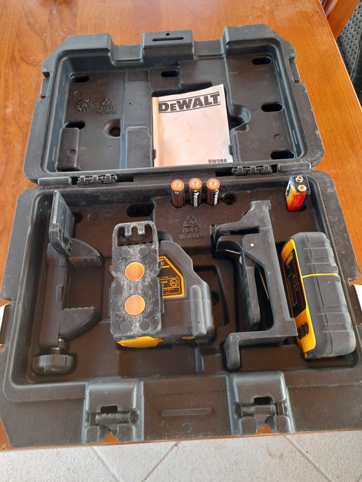 Laser DeWalt DW088CG + Receptor