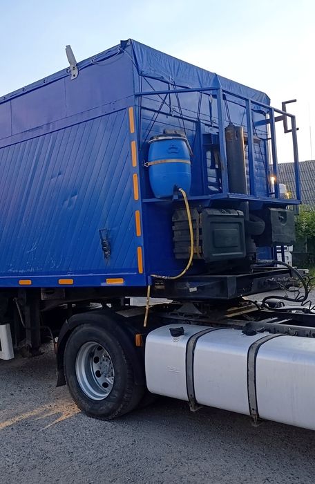 Продам напівпричіп самоскид ACKERMANN на осях  SAF INTRAX