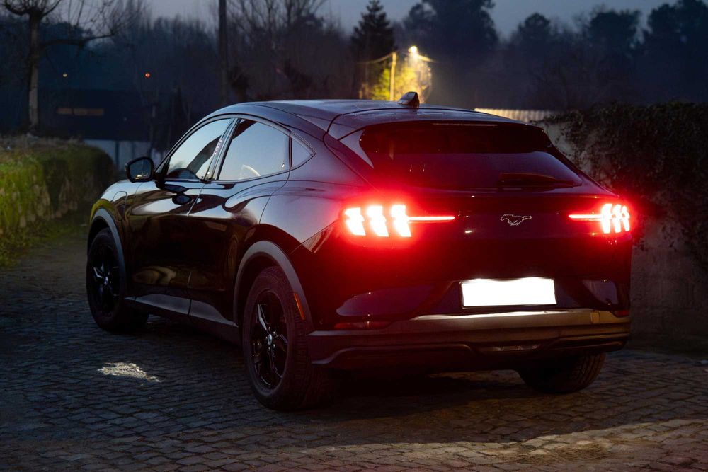 Ford Mustang Mach-E Premium Extended Range RWD  98,7KWh-300Cv – (Tech Pack)