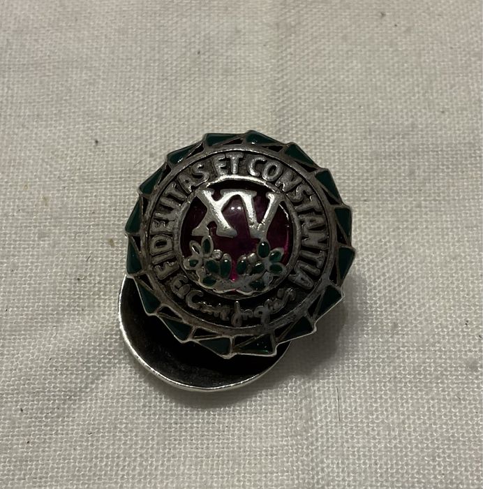Pin, botoneira em prata El Corte Inglês, raro