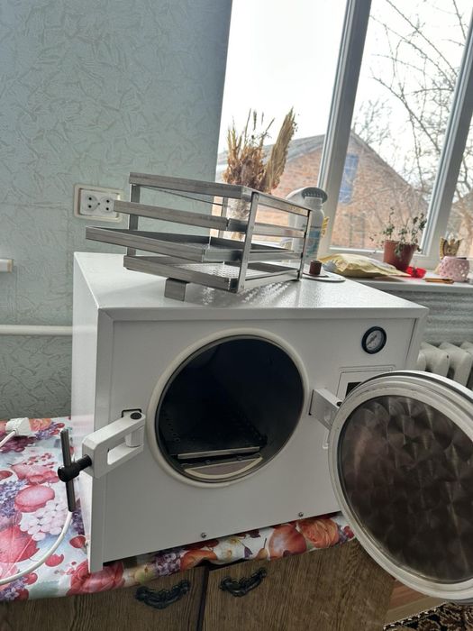 Паровий стерилізатор ГК-10