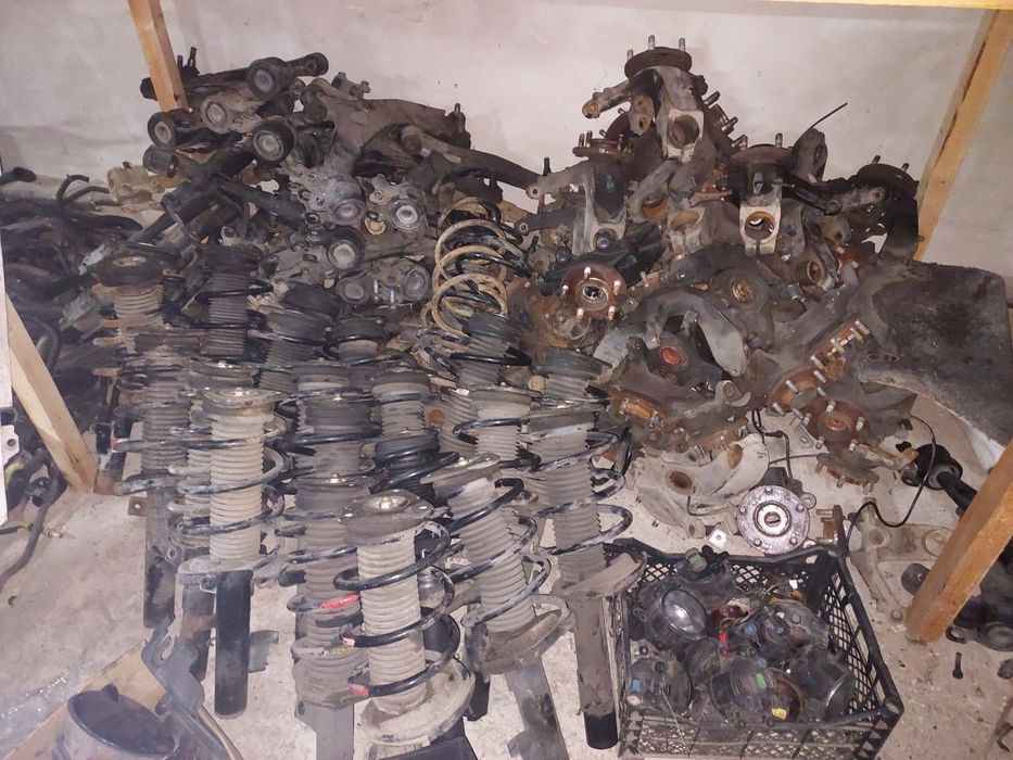 Балка ричаг  цапфа супорт Ford Focus123 FordC-Max Volvo V50 S40