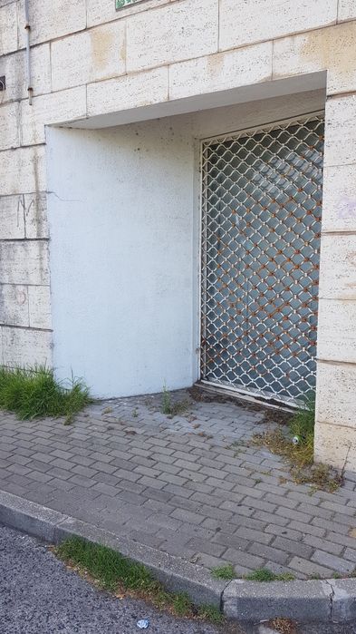 Loja/Armazem Alfragide 107m2