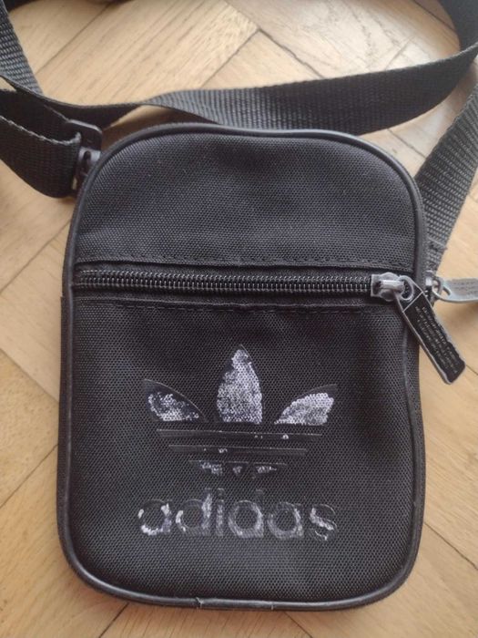 Saszetka Adidas  .