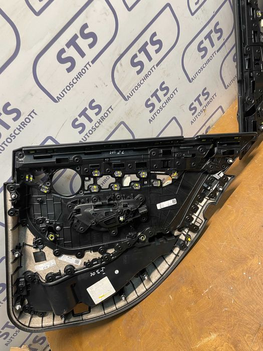 Карта дверная правая - левая Mercedes W205 Дверні карти обшивка салон