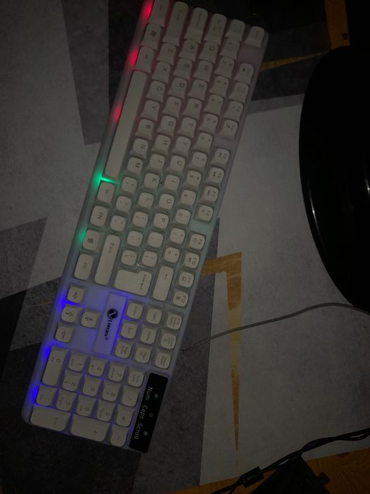 Teclado gamer novo
