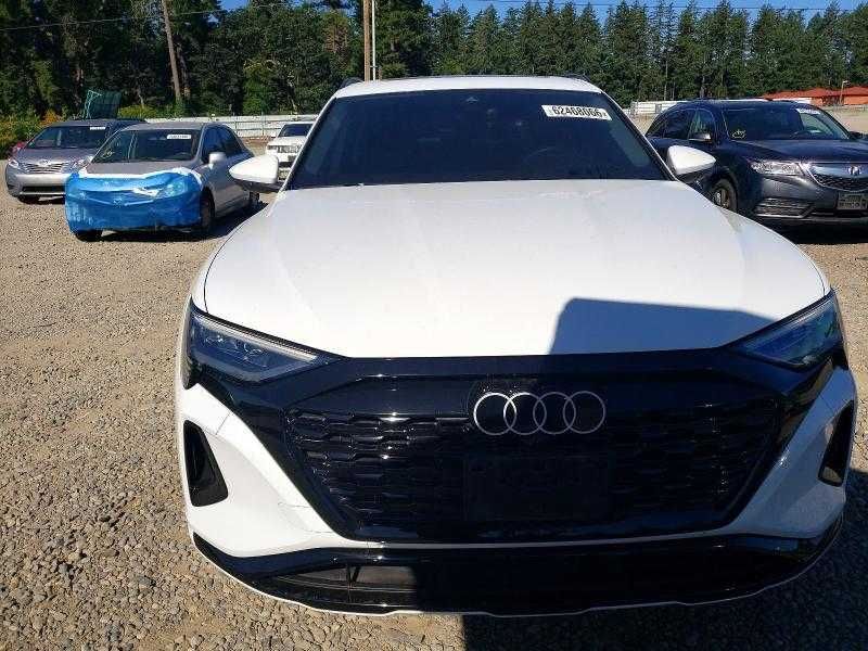 2024 Audi Q8 E-Tron Prestige