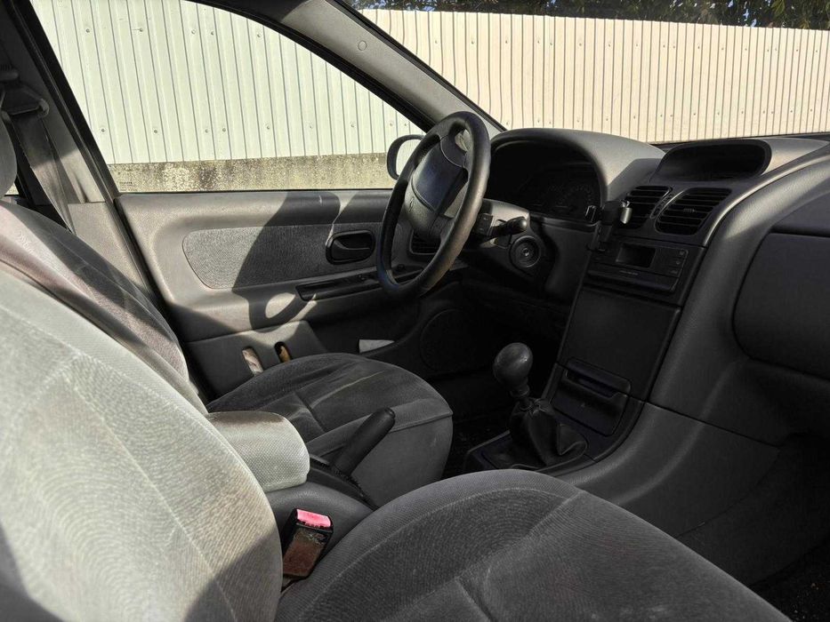 Renault Laguna 1600 Gasolina — photo 2