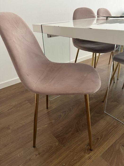 6 Cadeiras de veludo com pes dourados