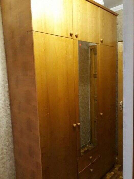 Шкаф платяной. шифоньер, гардероб,