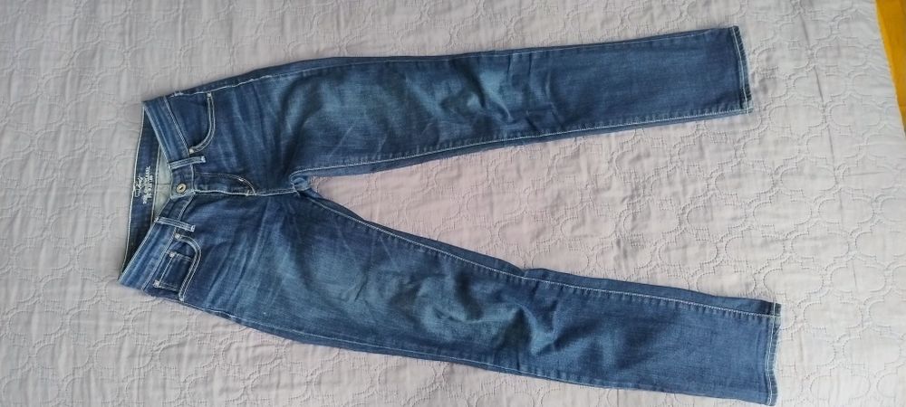 Levis Demi curve classic skin leg  W25 L32 granatowe