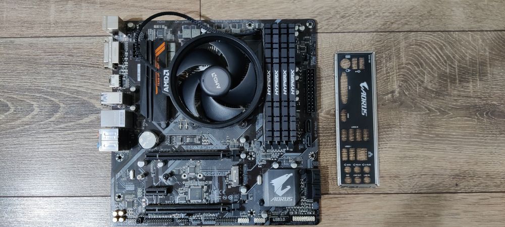 Комплект Ryzen 7 5700G +Gigabyte B450 Aorus M +32Gb DDR4