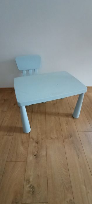 Stolik z krzesełkiem dla dzieci IKEA