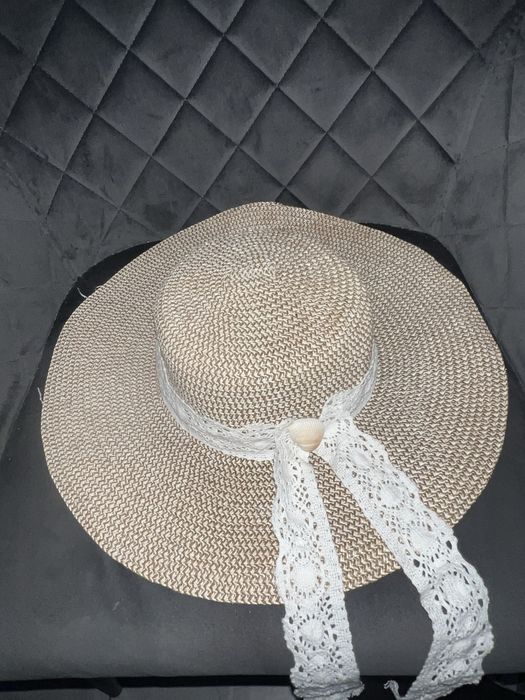 Соломяний капелюшок