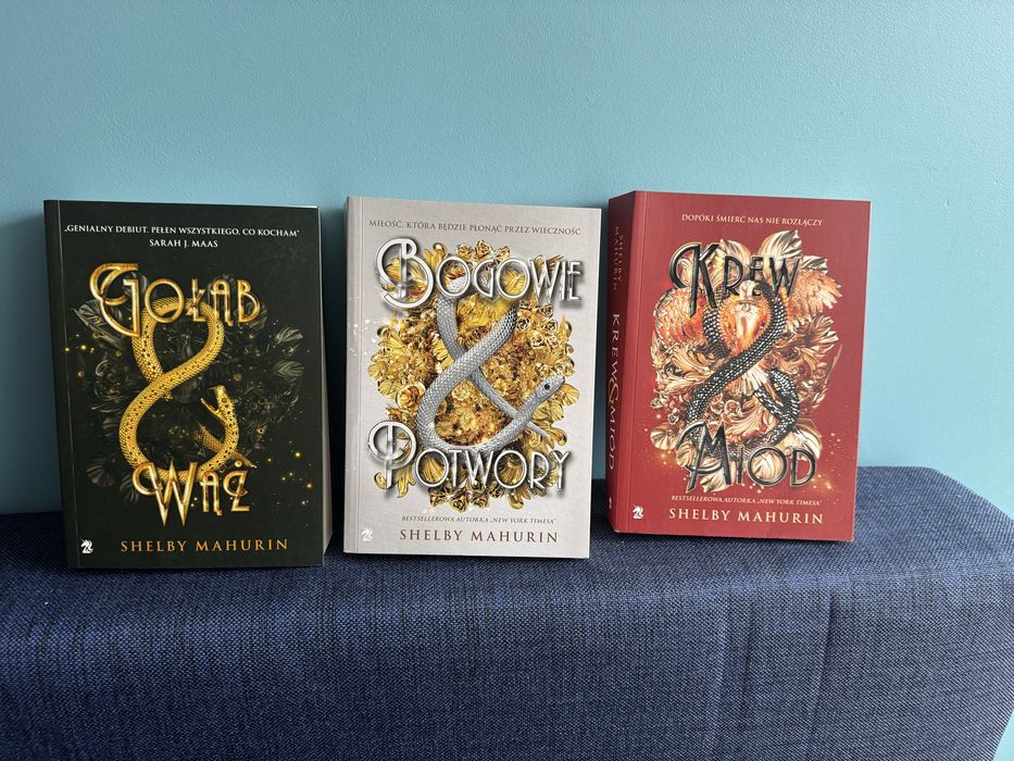 Shelby Mahurin Gołąb i wąż, Bogowie i potwory, Krew i Miód