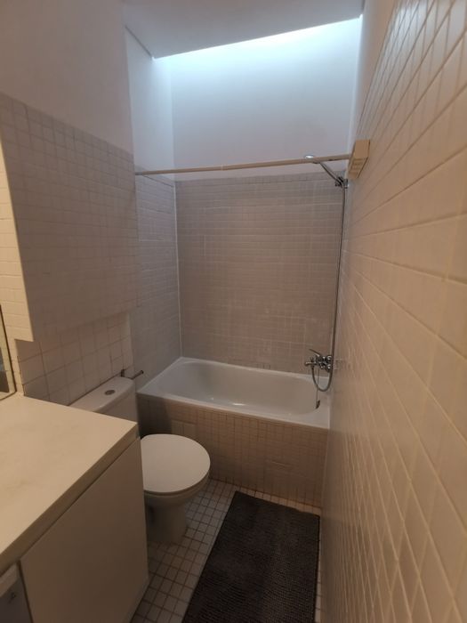 Apartamento Alcântara, T1 - Arrenda-se