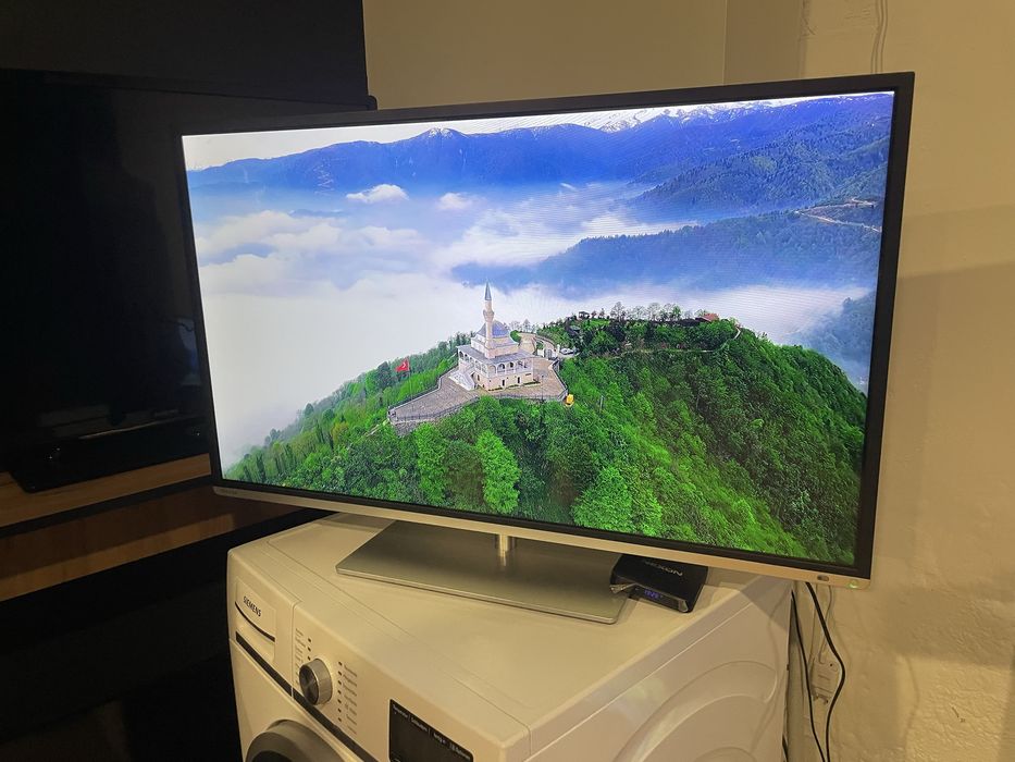 Телевізор Toshiba 40 + кріплення