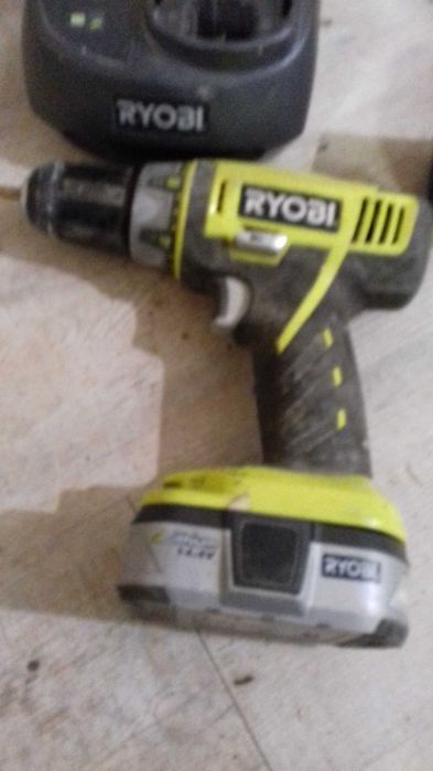 Шуруповерт  Ryobi
