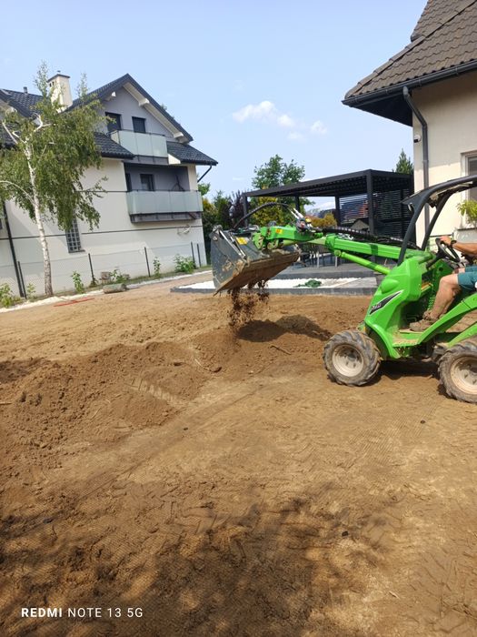 Usługi glebogryzarką , niwelacja terenu