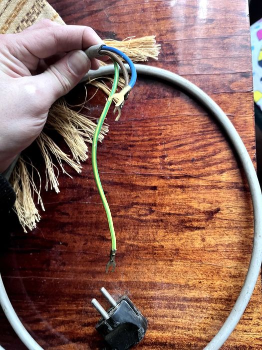 Кабель живлення до пральної машинки або іншої техніки