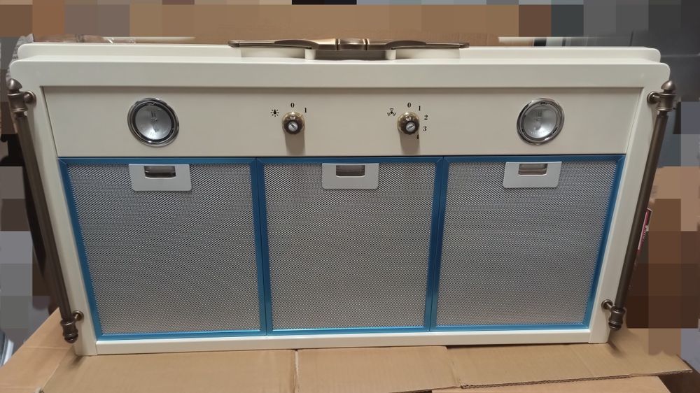 Okap przyścienny SMEG KCM900PO szer 90 cm kremowy wykończenia mosiądz