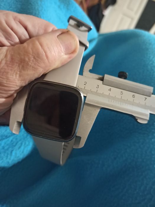 Fitbit смарт годинник