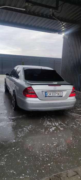 Mercedes-Benz E-Class 2003 W211  •  220 CDI AT (автомат)