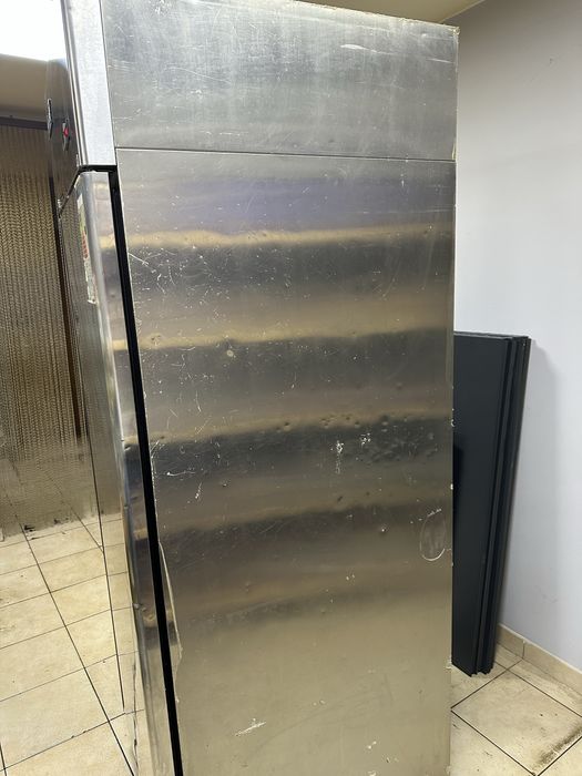 Холодильна шафа  Arktic