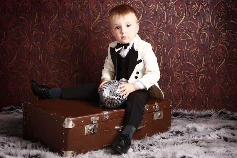 Костюм класичний, фрак, ретро костюм - оренда Київ