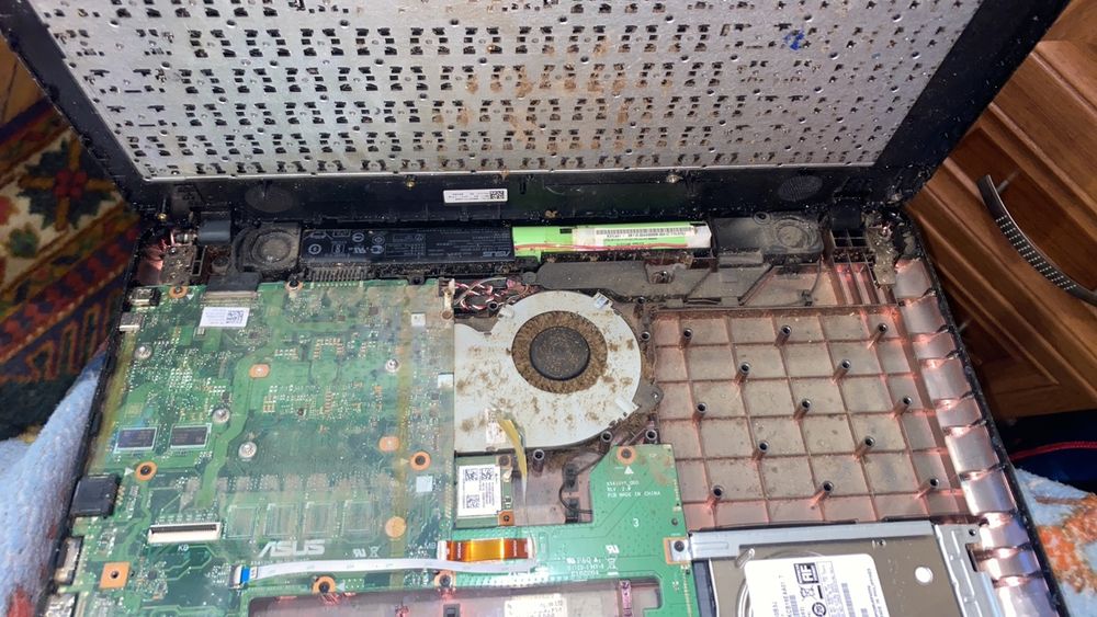 Чистка ноутбука, замена термопасты. Профилактика системы охлаждения