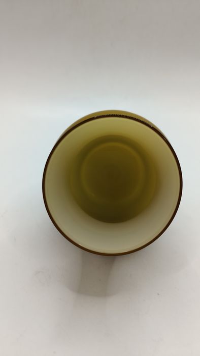 Wazon  artystyczny  ze  szkła  kolor  miodowy - musztardowy