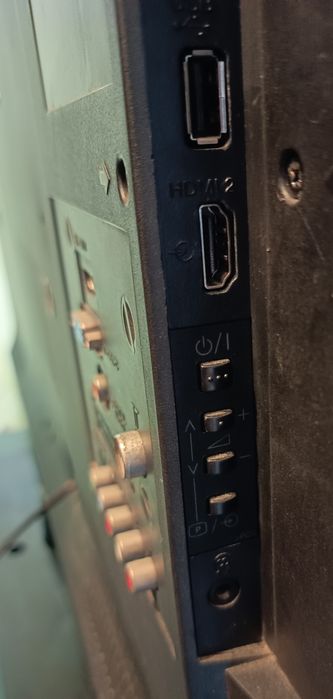 TV LCD Toshiba 40 ecrã partido