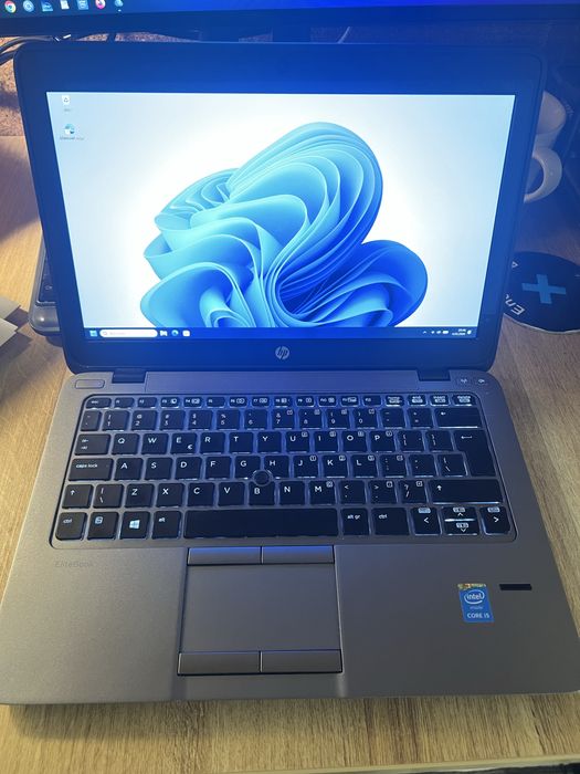 Hp EliteBook 820 G2, full hd, win 11 pro, Intel core I5, SSD 240GB