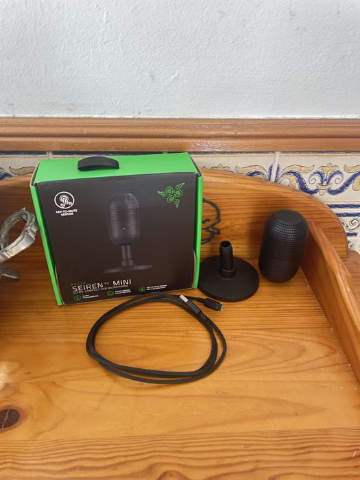 Microfone Razer Seiren V3 Mini